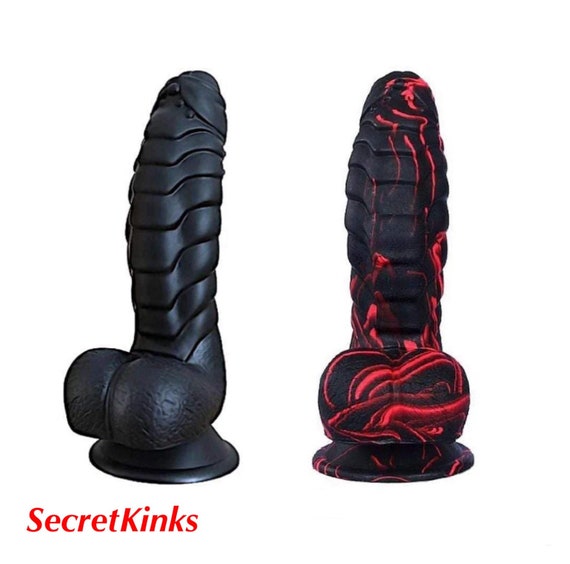 Ribbed dragon dildo silicone red and black