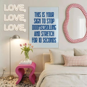Poster "Stop Doomscrolling", stampa motivazionale blu per casa, ufficio, dormitorio per ragazzi, download digitale.