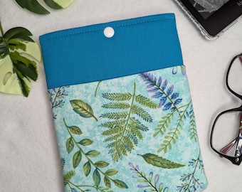 Green Foliage Kindle Case: Padded Snap Closure, eReader Sleeve