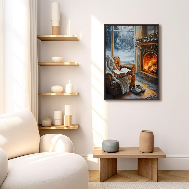 Peut inclure: Une peinture repr&eacute;sentant une sc&egrave;ne de salon confortable avec un fauteuil en cuir, un livre et une chemin&eacute;e. Le fauteuil est recouvert d'une couverture douce et la chemin&eacute;e br&ucirc;le vivement. La fen&ecirc;tre derri&egrave;re le fauteuil montre une sc&egrave;ne d'hiver enneig&eacute;e.