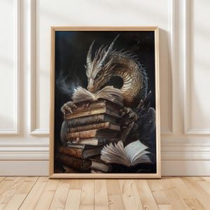 Fantasy Dragon Book Art Print | Mityczny miłośnik książek Dekoracja ścienna | Cyfrowa biblioteka fantasy Dekoracja ścienna | Dragon Reading Wall Art