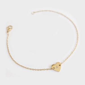 14k Gold Heart Bracelet, Personalized Initial Bracelet, Dainty Gold Chain Jewelry, Custom Engraved Gift for Women, Minimalist Bracelet