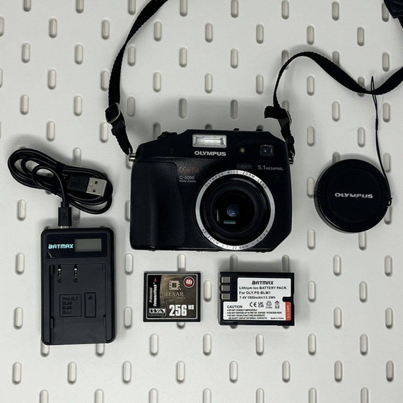 Olympus CAMEDIA C-5060 Wide Zoom 5.1MP Digital Camera Bundle - Etsy