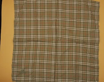 Rare Burberry Handkerchief Cotton Nova Check Women Green Elegant