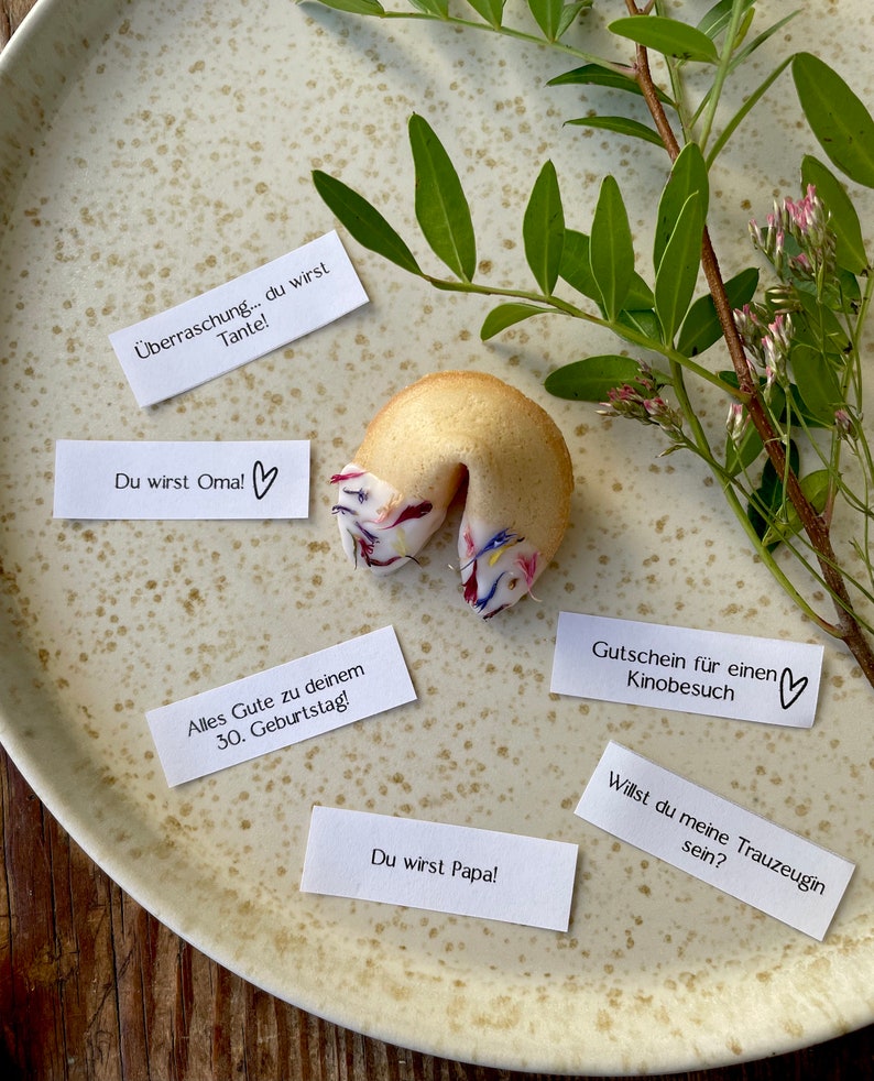 Personalized organic fortune cookie Flowers Announcement of pregnancy, wedding, birthday, maid of honor image 3
