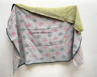 Antique Kantha Quilt Hand Stitch Kantha Bedcover Indian Ralli Quilt Reversible Throw Embroidery Vintage Kantha Blanket Handmade Cotton Quilt
