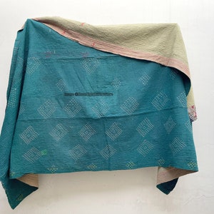 Kantha Quilt Handmade Throw Hand Stitched Cotton Blanket Antique Kantha Bedspread Reversible Vintage Patchwork Bedcover Indian Boho Blanket