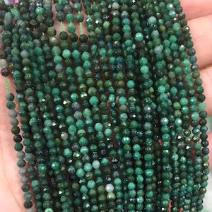 1 brin complet de 2/3/4 mm, véritable naturel brillant, perles de rocaille de cristal, micro-rondes, à facettes, énergie de guérison verte 15,5 po.