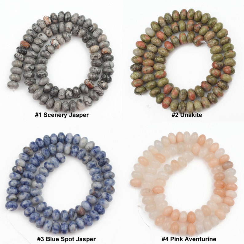 K&ouml;nnte beinhalten: Vier Str&auml;nge aus Edelsteinperlen, jede mit einem anderen Muster und einer anderen Farbe. Die Perlen sind kreisf&ouml;rmig angeordnet, mit dem Text "#1 Scenery Jasper", "#2 Unakite", "#3 Blue Spot Jasper" und "#4 Pink Aventurine" unter jedem Strang.