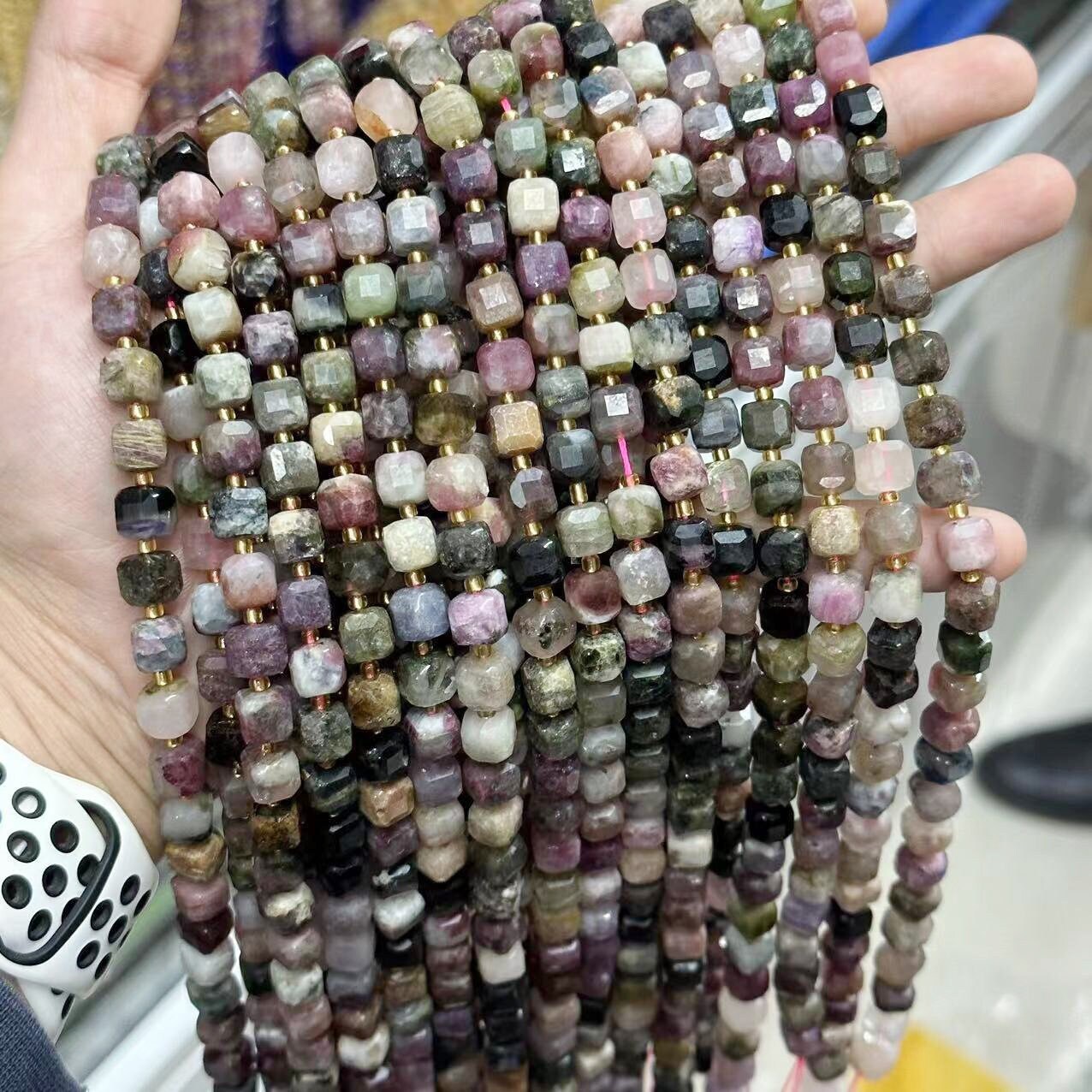 Cuentas De Turmalina Natural, Tamaño Pequeño, 3 Mm, Colores Variados, Cuentas De Turmalina Genuina, Se Venden Por Hebra. - España
