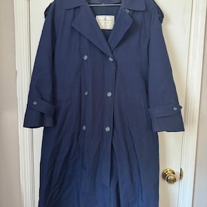 Vintage Towne From London Fog Trench Coat Size 10 Petite Navy with belt