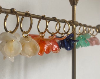 Rosa mini resin pendant hoop earrings
