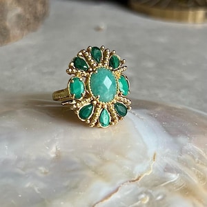 Indra-Ring, verstellbar, aus vergoldetem Messing und Edelsteinen