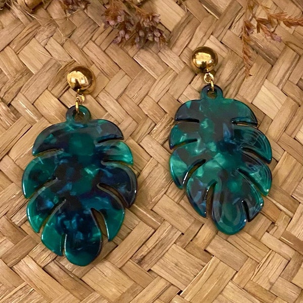 Boucles Ariel feuille résine verte