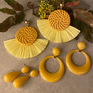 Boucles d'oreille Précieuse, goutte et cabochon en résine image 4