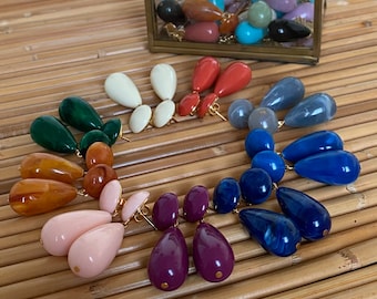 Boucles d'oreille Précieuse, goutte et cabochon en résine