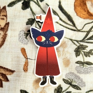 Halloween Mae NITW Inspired Glossy/Holographic Vinyl Sticker | Ionzy's Studio