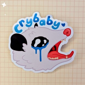 Adhesivo de vinilo brillante de 2,5" de Crybaby Possum / Ionzy's Studio