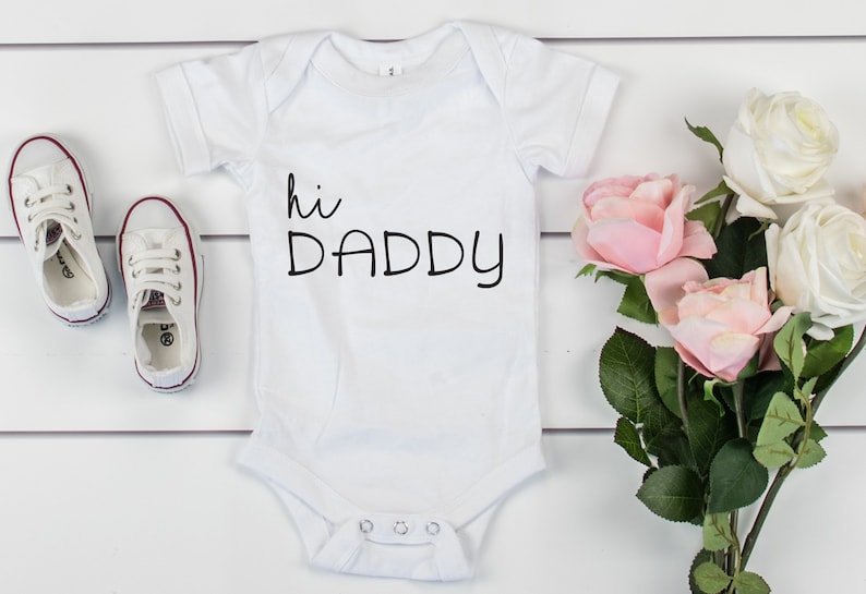 Hi Daddy Pregnancy Reveal Onesie\u00ae to Dads Announcement New Baby Coming Bodysuit