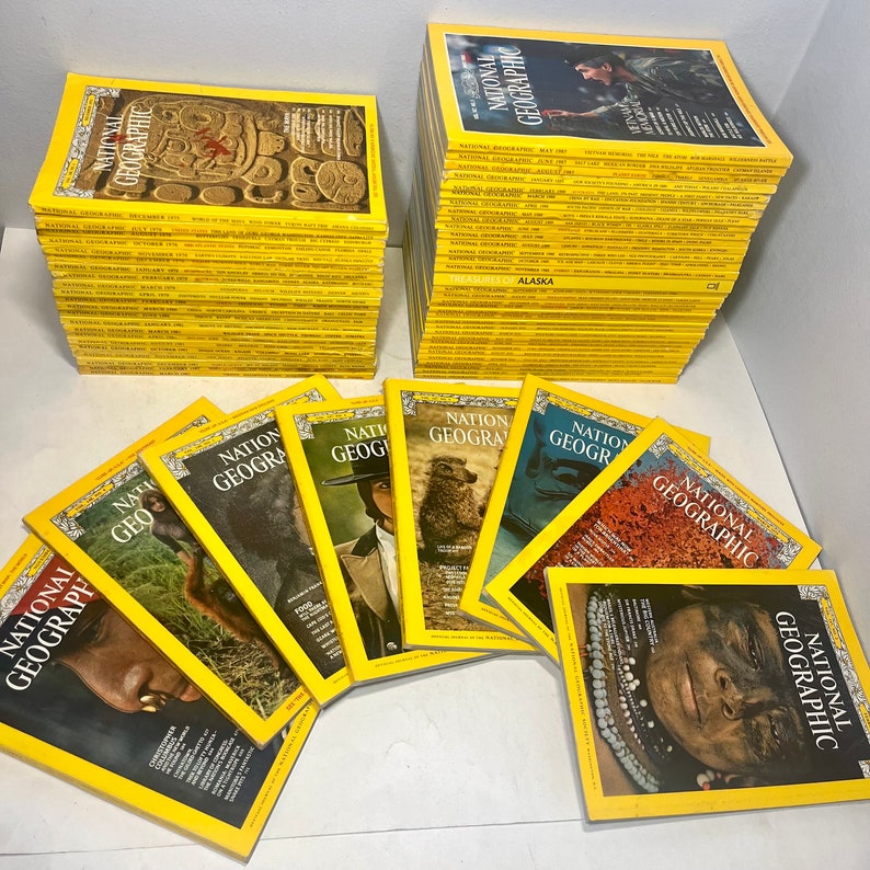 National Geographic Magazine Collection of 66 Issues between 1970s, 1980s & 2010s, World Travel Photography and Vintage Advertisements Bild 2