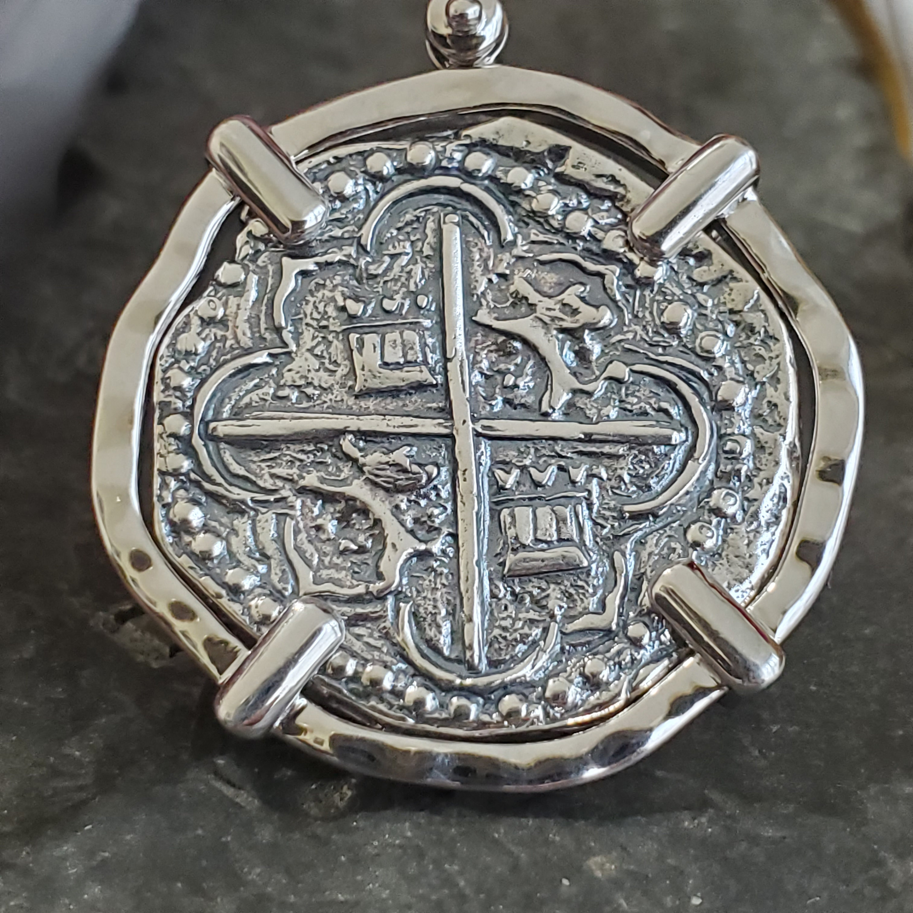 Atocha shipwreck コイン　シップレックコイン Atocha Shipwreck Silver Coin: Spanish Treasure Replica - Etsy