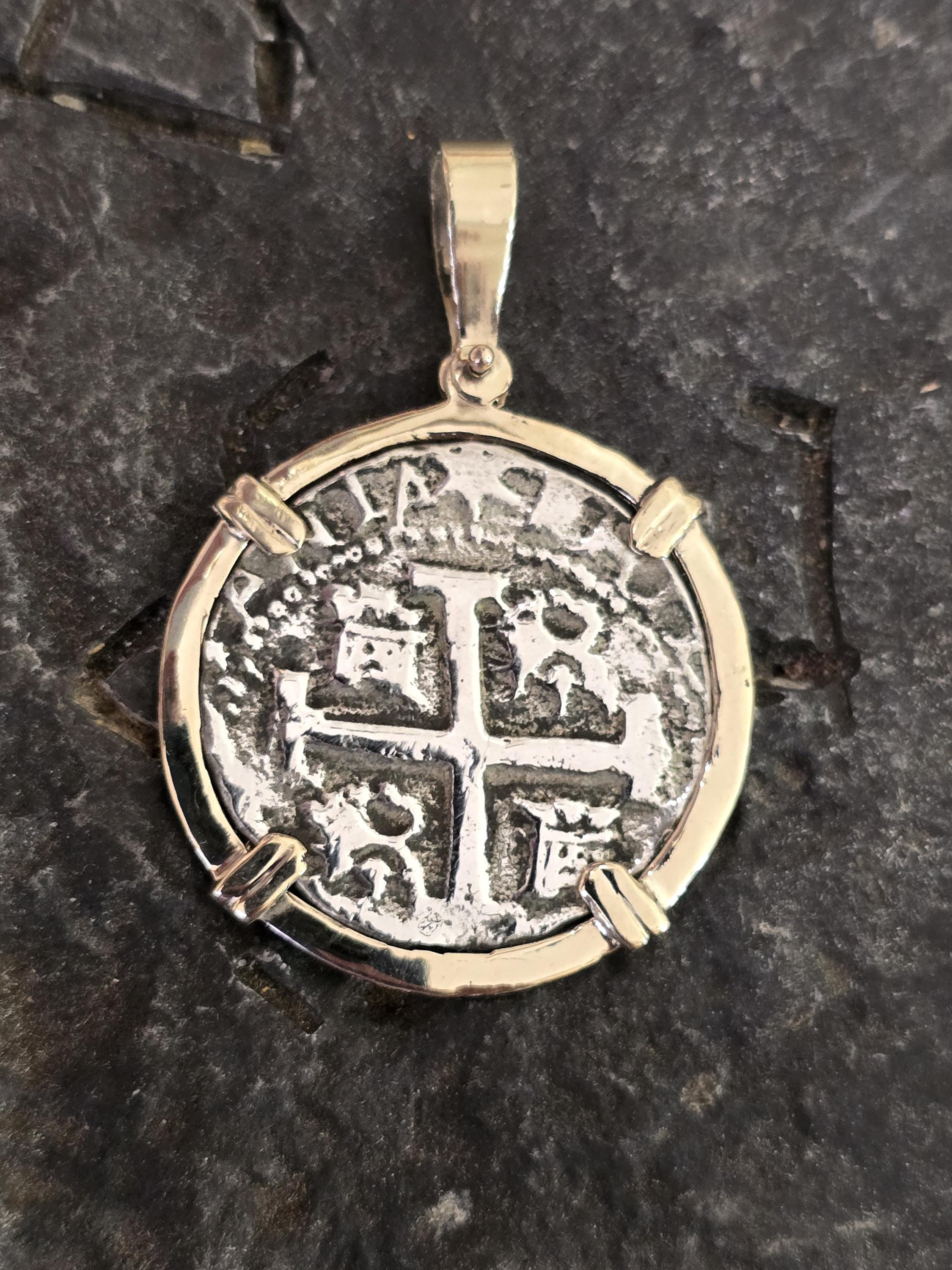 Atocha silver with solid real 14kt gold bezel