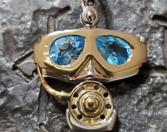 Diver regulator mask pendant