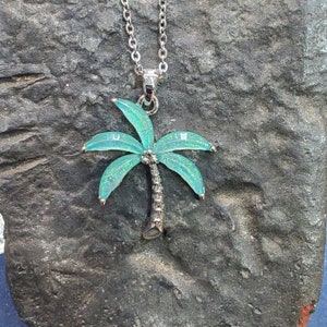 Palm tree pendant