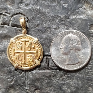 Atocha solid 14kt gold pendant
