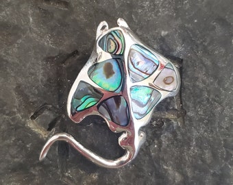 stingray sterling silver pendant with abalone inlay