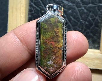Handgefertigte Malerische Moosachat Anhänger: Dark Forest Schmuck