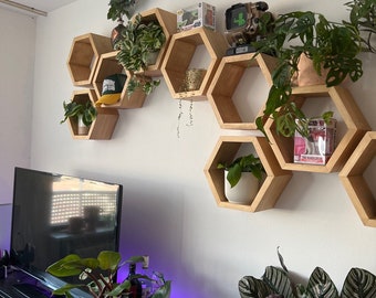 Hexagon shelves MEDIUM SIZE, fast shipping/ Honeycomb Shelves / Wall Mount Shelves / Wall Art / Floating Shelves/ kitchen shelf / bathroom