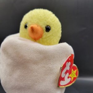 Authentic TY Beanie Baby - Eggbert the Chick - Farm Animal, Easter, Chicken, Nursery Décor, Classroom Décor, Barnyard