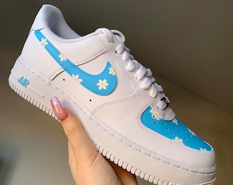 Custom Air Force 1 Trainers Blue Daisies Tick