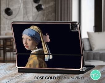 Girl with a Pearl Earring at High von Johannes Vermeer, Vinyl für Macbook Premium Vinyl Skin mit atemberaubendem METALLIC EFFEKT für das Apple Keyb