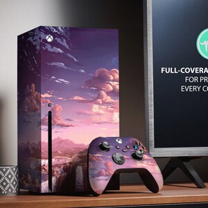 K&ouml;nnte beinhalten: Eine violette und rosafarbene Videospielkonsolen-Haut mit einem Sonnenuntergangs-Himmel- und Wolken-Design. Die Haut wird auf eine schwarze Videospielkonsole aufgebracht. Ein schwarz-wei&szlig;er Videospiel-Controller ist ebenfalls abgebildet. Der Text "FULL-COVERAGE KIT FOR PROTECT EVERY CORNER" wird auf einem schwarzen Hintergrund angezeigt.