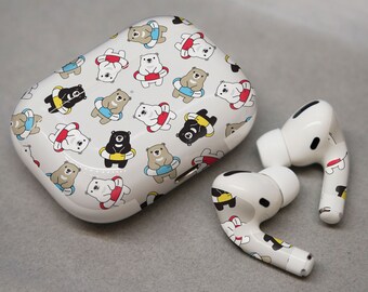 Ours en peluche mignons dans une bouée de sauvetage, peau pour AirPods Vinyle 3M premium pour AirPods tous les modèles Beats Buds Samsung Galaxy Buds OnePlus Buds et o