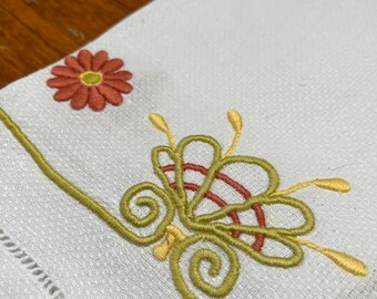 Guest towel linen padded embroidery