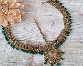 Collier de coiffure indien Matha Patti, déclaration de pierres polki or antique vert chaîne Tikka Bridal