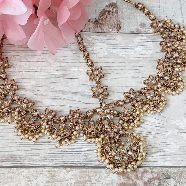 matha patti headpiece