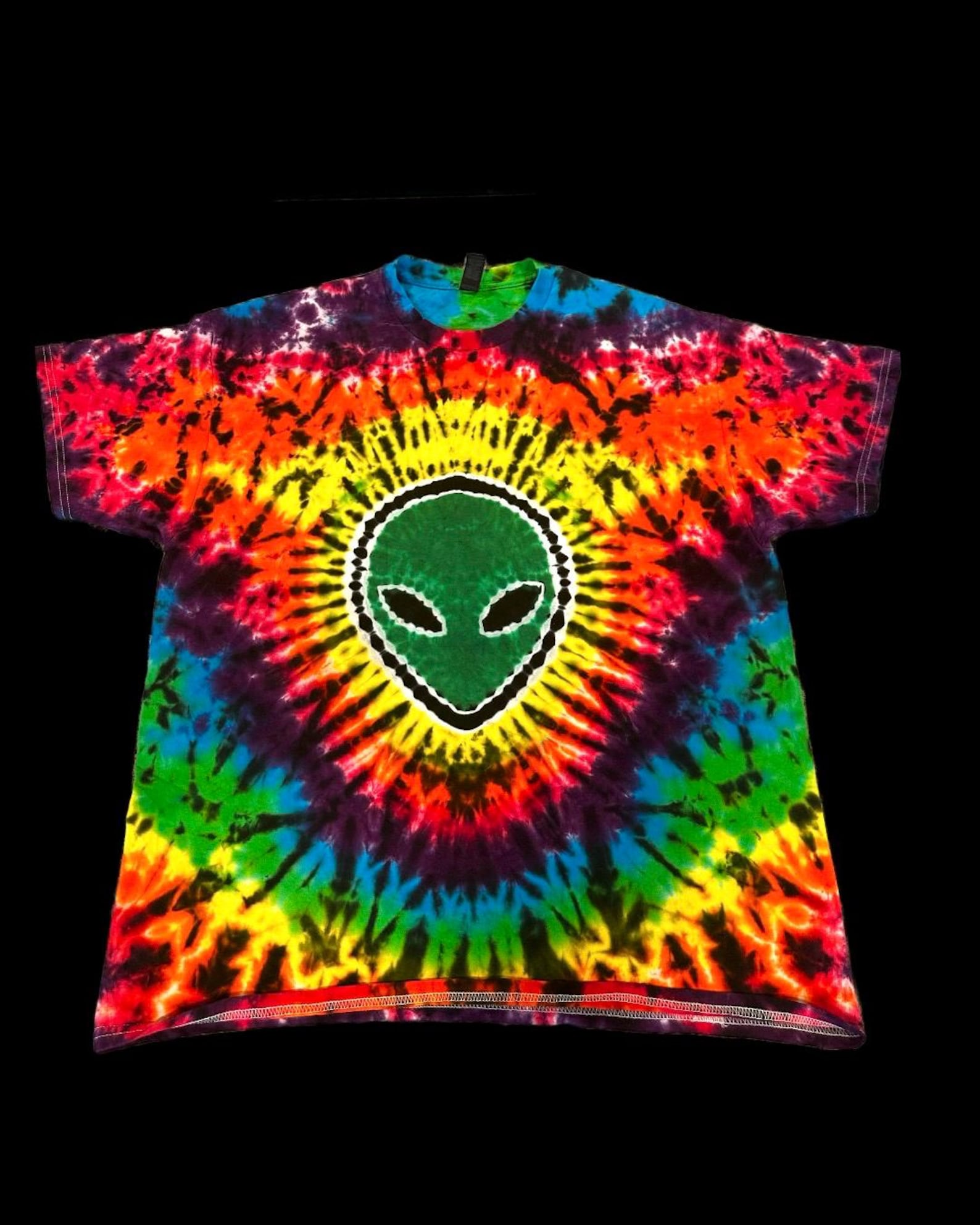 Made to Order Hand Dyed Tie Dye Alien T-shirt, UFO Tie Dye , Green and ...