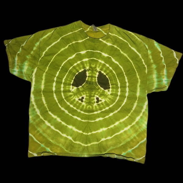 Made to order earth toned moss green peace sign tie dye T-shirt . Earthy hippy green T-shirt
