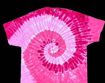 Hand dyed, Made to order pink tie dye shirt, shades of pink tie dye spiral T-shirt, hippy shirt, gift for hippie, pink tie dye S-3XL