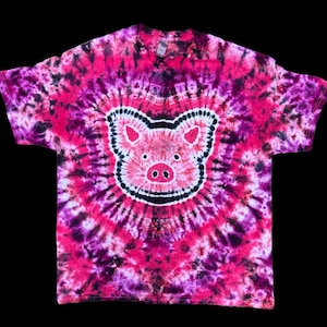 Hand dyed made to order Pig tie dye shirt, pink pig tie dye, T-shirt for animal lovers , farmer shirt, farm animal shirt, pig top, S-3XL