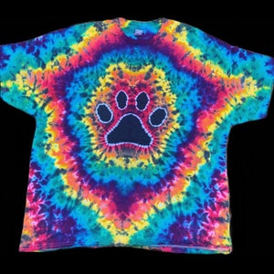 Hand dyed tie dye paw print T-shirt, rainbow dog paw tie dye shirt, shirt for dog lovers , animal lover tie dye, top for hippie, S-3XL