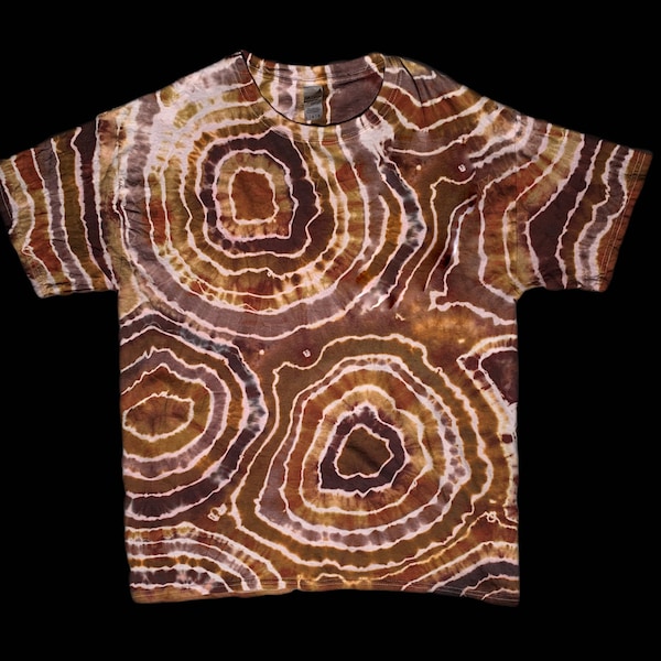 Wykonana na zamówienie ręcznie farbowana, brązowa, ziemista koszulka z nadrukiem tie-dye geode. Boho hippie, psychodeliczny, brązowy wzór tie-dye
