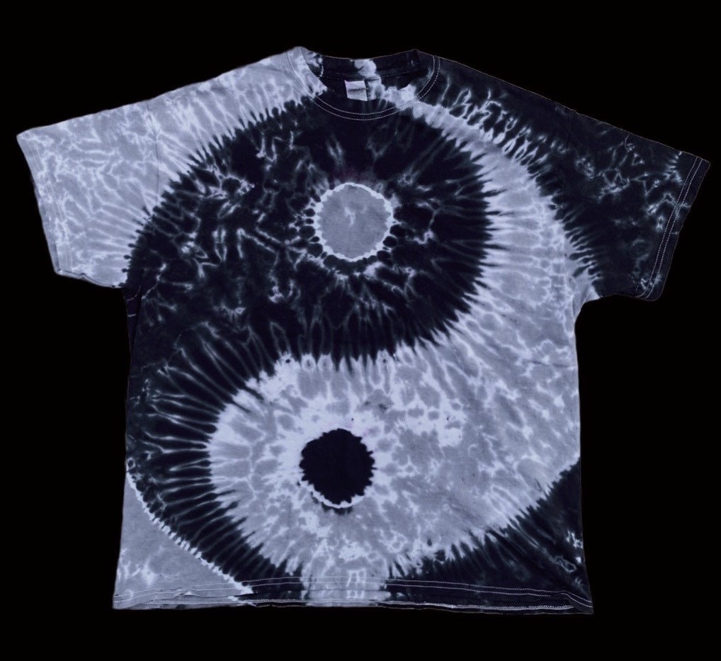 Hand dyed Yin yang tie dye T-shirt, Black and grey tie dye, yin yang top, shirt for hippie, S, M, L, XL, 2xL, 3XL tie dye tee