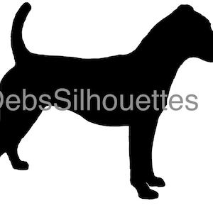 Può includere: Silhouette nera di un cane in piedi su uno sfondo bianco. Il cane è rivolto a destra e ha la coda arricciata.