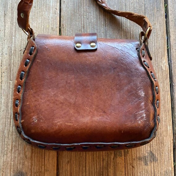 Vintage hand made tooled leather purse - image 2
