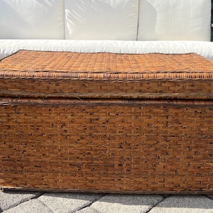 Vintage Rattan/ Wicker Trunk/Chest/Storage/Coffee Table